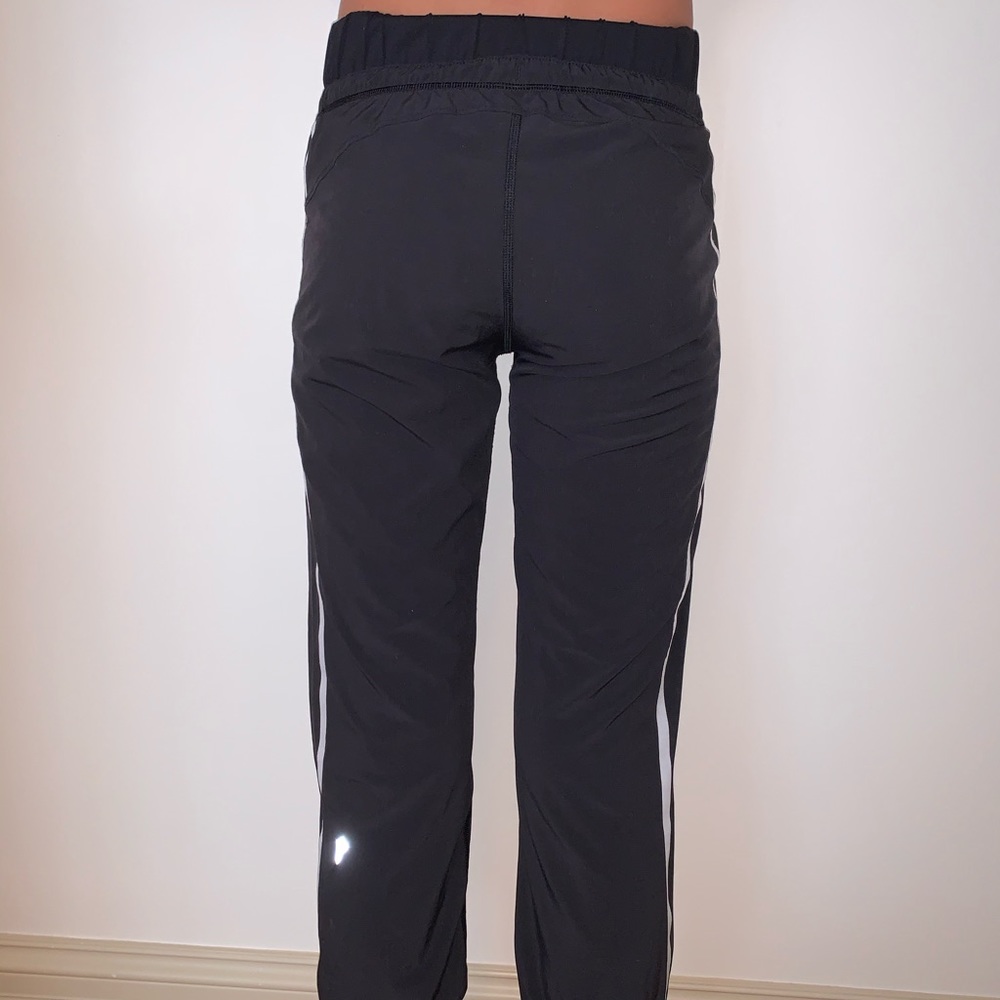 yoga pants